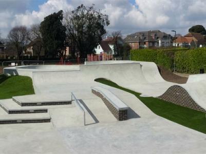 New Milton Skate Park 